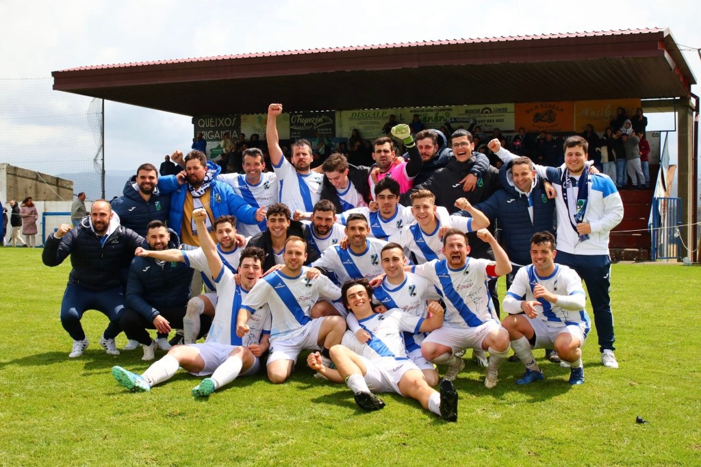 O Cebarca fai historia: 2-1 ante o Cariño e billete para o&nbsp;playoff!