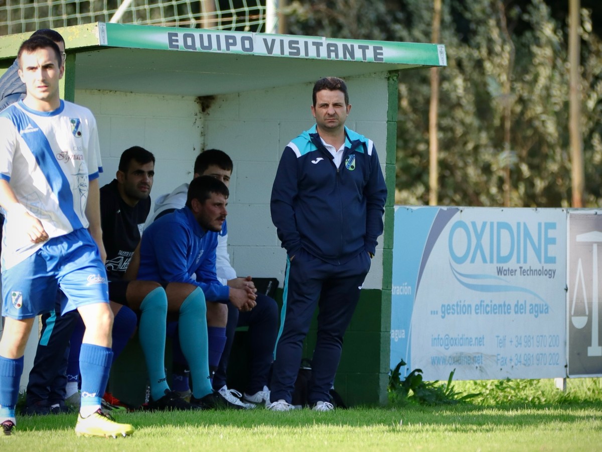 📝 COMUNICADO OFICIAL | Fernando Gundín continuará á fronte da UD Cebarca na tempada&nbsp;2025/26