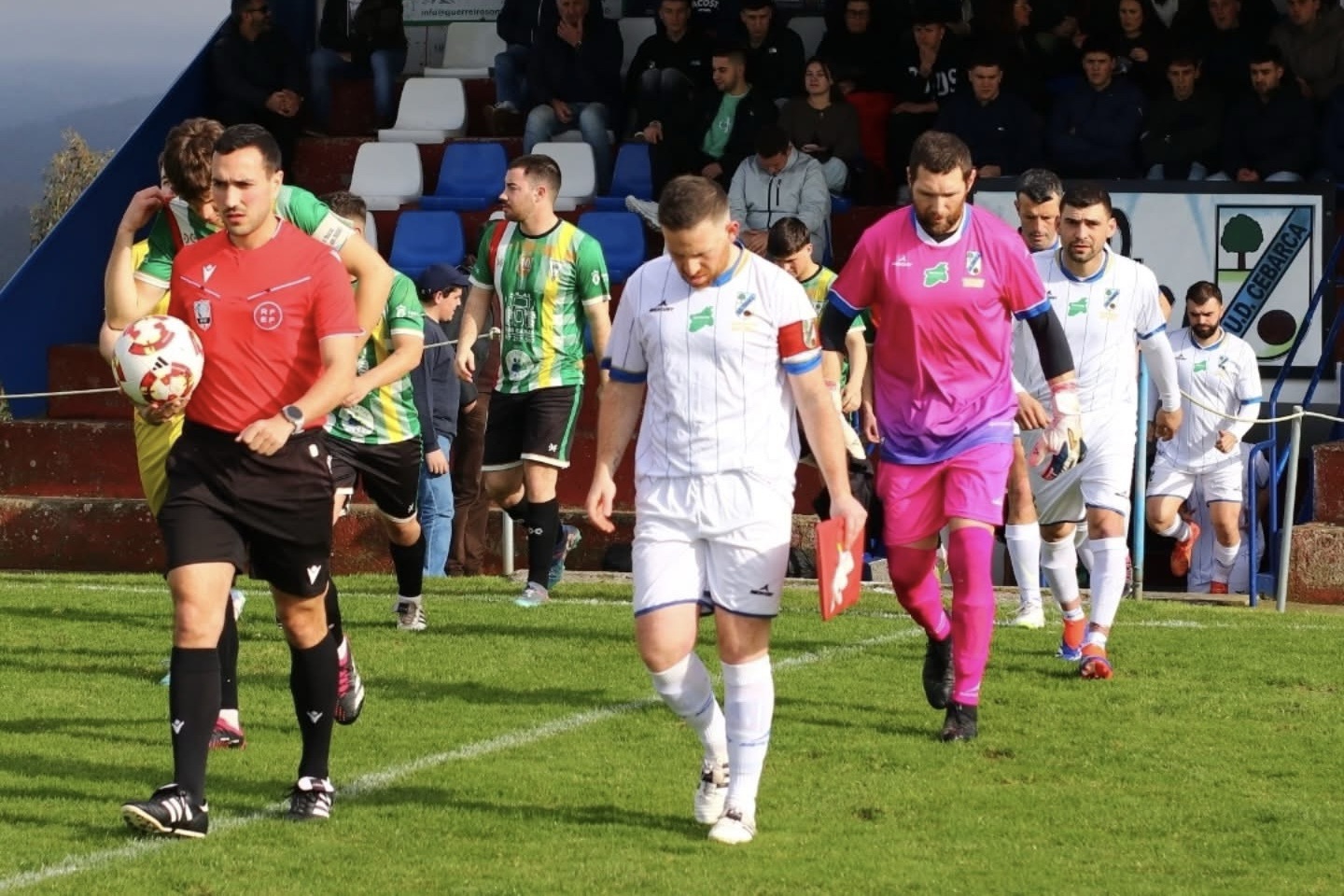 Cebarca e Rosalía empatan nun partido de moita loita no Bernardino Breijo